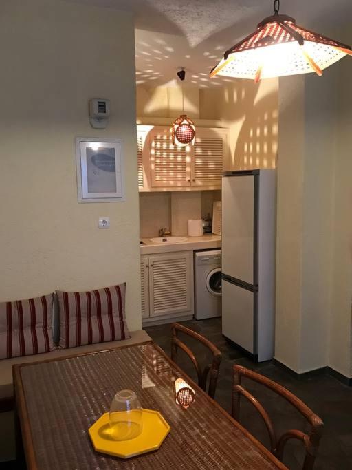 PALIO LIMANI APARTMENTS room 5